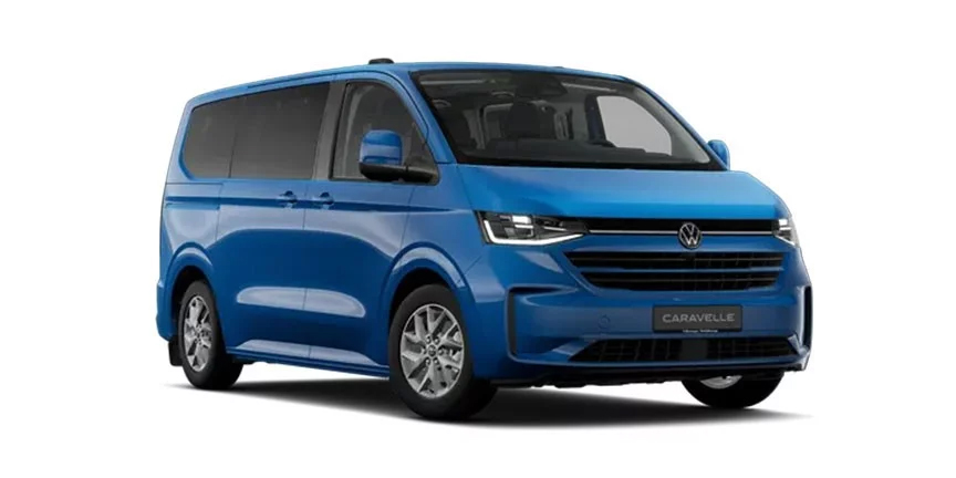 Der Volkswagen Caravelle in Blau